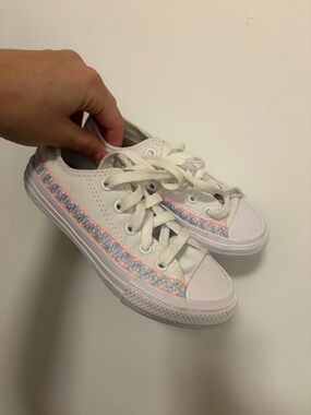 Converse Kids White Canvas Sneakers with Pink & Blue Trim